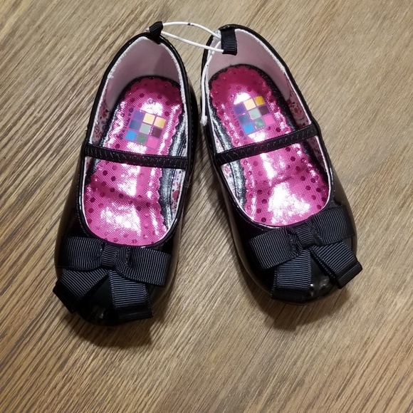 Other - ⚠️SOLD⚠️🆕️Brand New Black Dressy Shoes